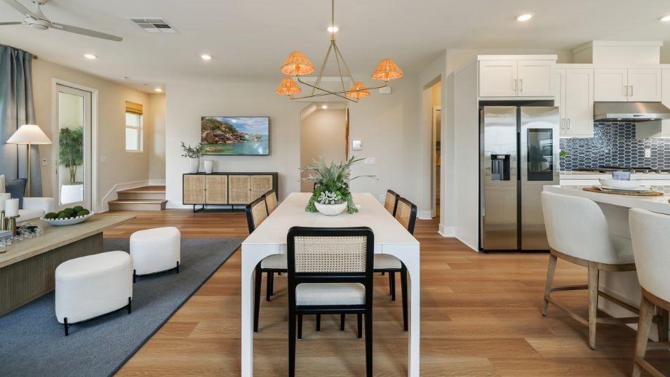 Torrance-Townhomes-For-Sale-DiningRoom